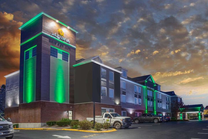 Hotel 5 of 28