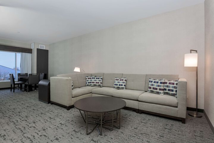 Room 52 of 92