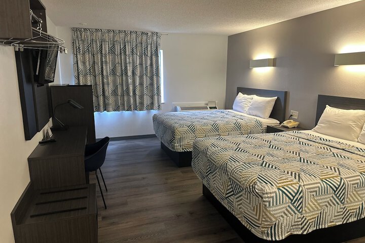 Room 19 of 42