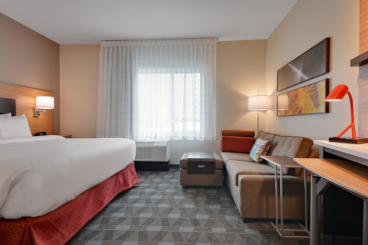 Room 16 of 22