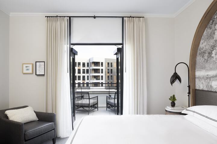 Kimpton Cottonwood by IHG