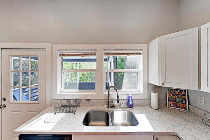 7 3rd Street Home