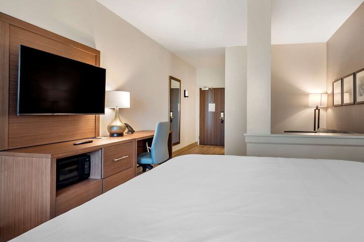 Room 20 of 44