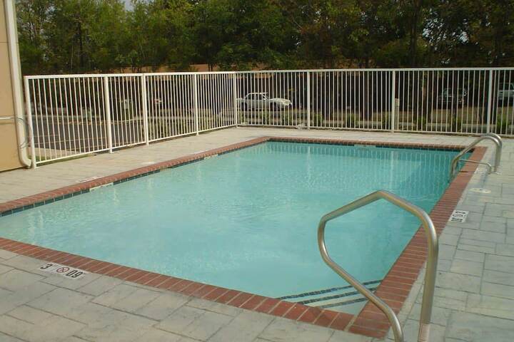 Pool 5 of 41