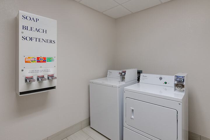 Holiday Inn Express Hotel & Suites Weston by IHG