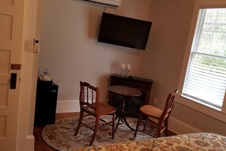 Broad River Inn