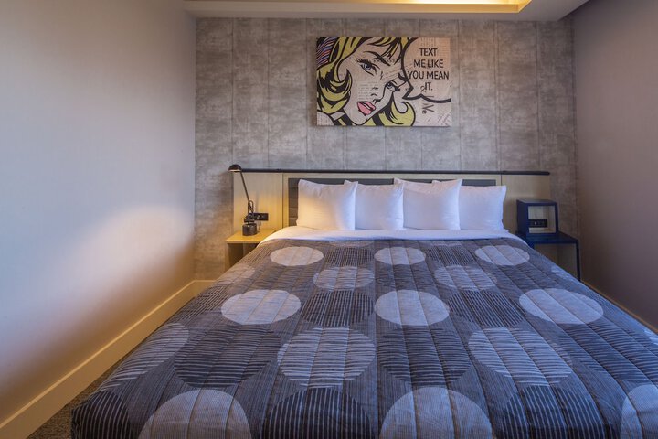 Room 35 of 50