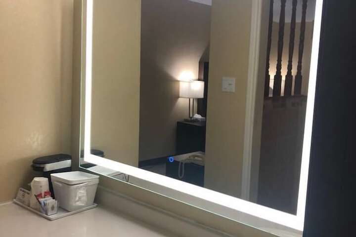 Room 47 of 75