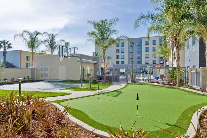 Homewood Suites by Hilton Anaheim Resort – Convention Center
