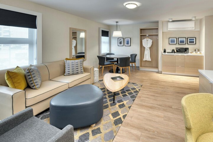 Room 35 of 56