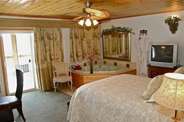 Echo Canyon Spa Resort (Adults Only)