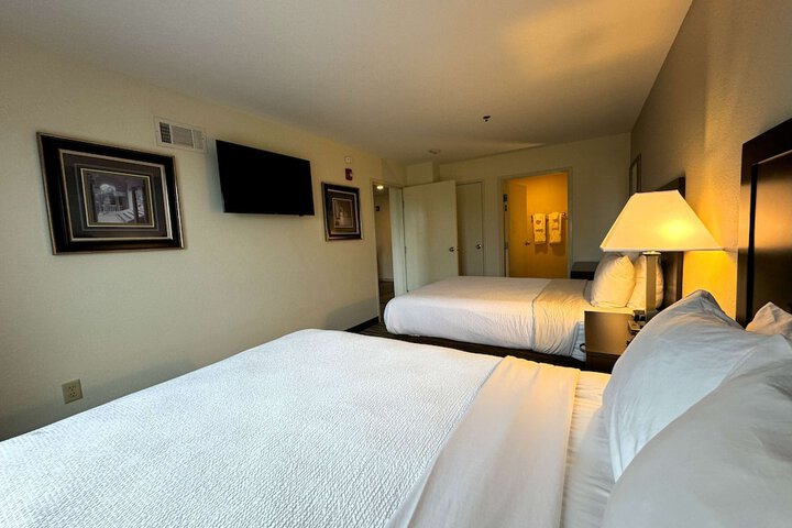 Room 11 of 19