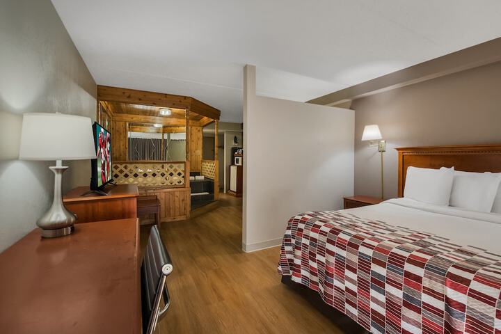 Room 34 of 51