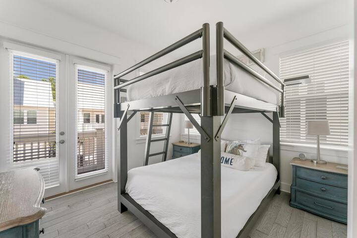 Prominence on 30A by Panhandle Getaways