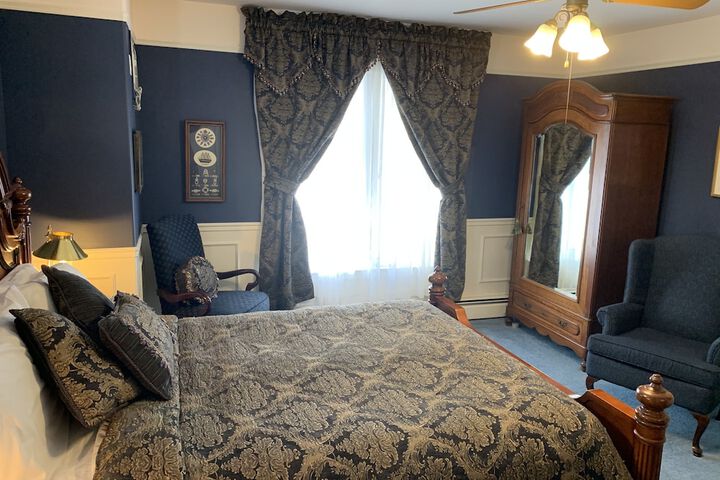 Come From Away B & B Inn