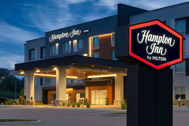 Hotel 6 of 37