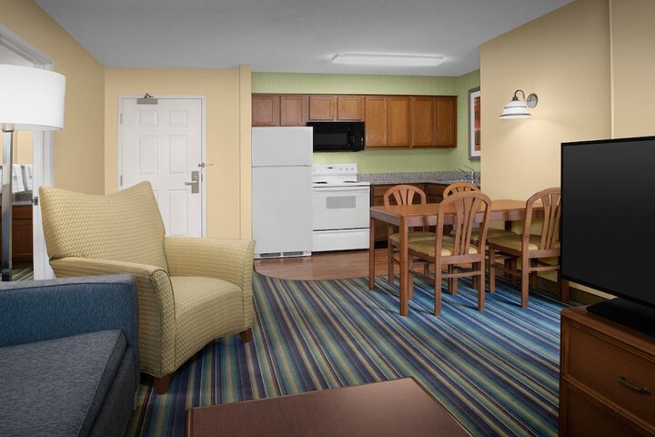 Room 29 of 40