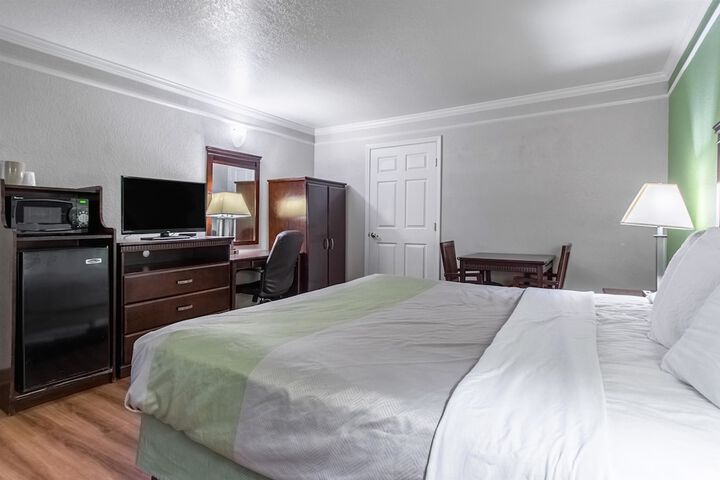 Room 22 of 30