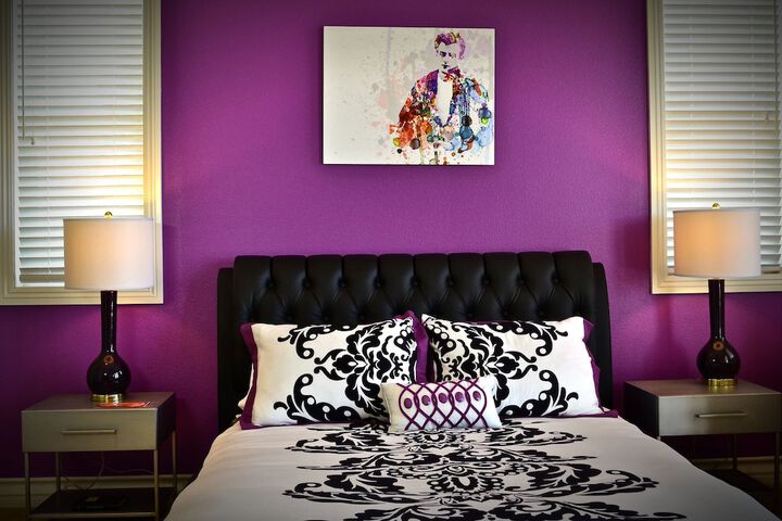 Room 32 of 82