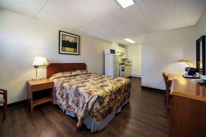 Room 25 of 36