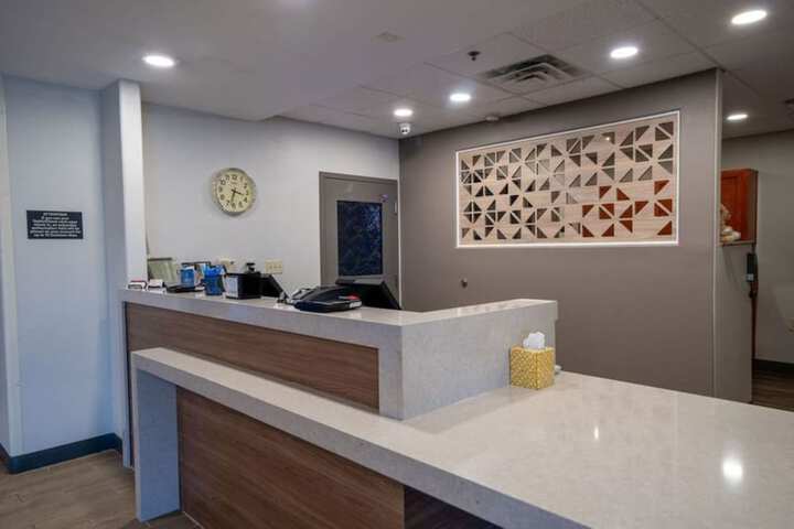 Hotel 4 of 86