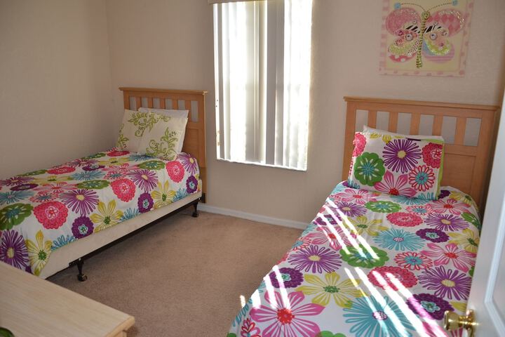 Room 14 of 16