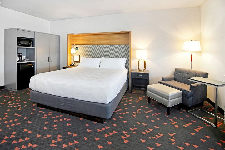 Room 54 of 155