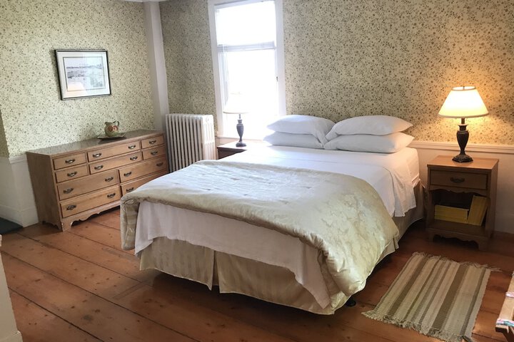 Room 36 of 80