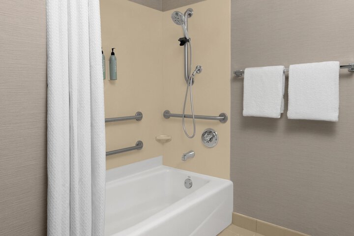 Room 20 of 37
