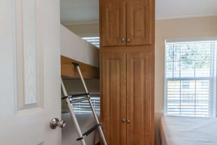 Room 25 of 44