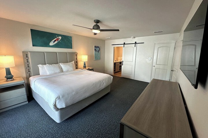 Room 35 of 72