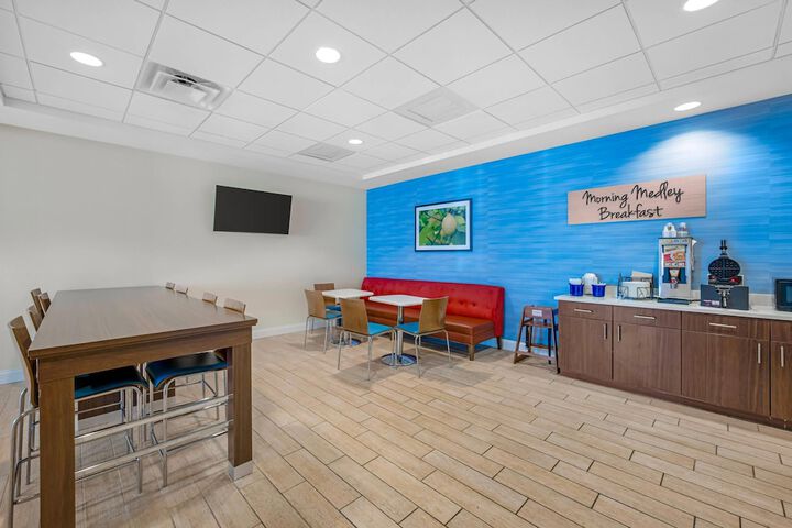 Sleep Inn & Suites Altoona North