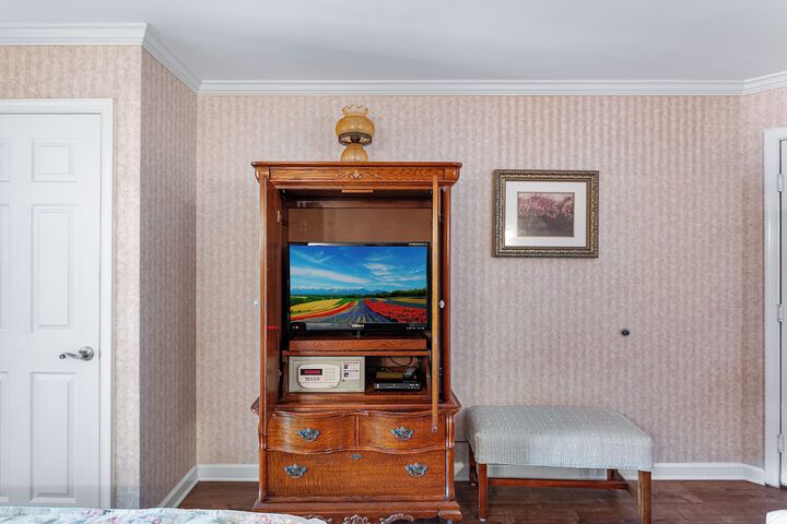 Room 30 of 100