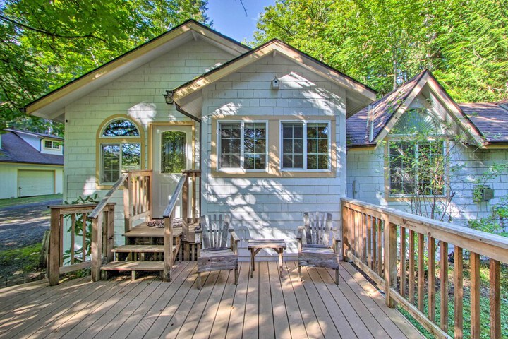 elk Hideaway: Ashford Cottage w / Hot Tub!