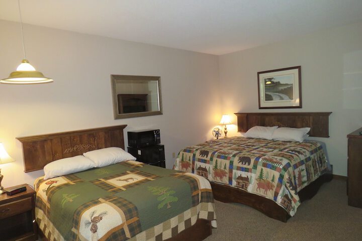 Room 33 of 64