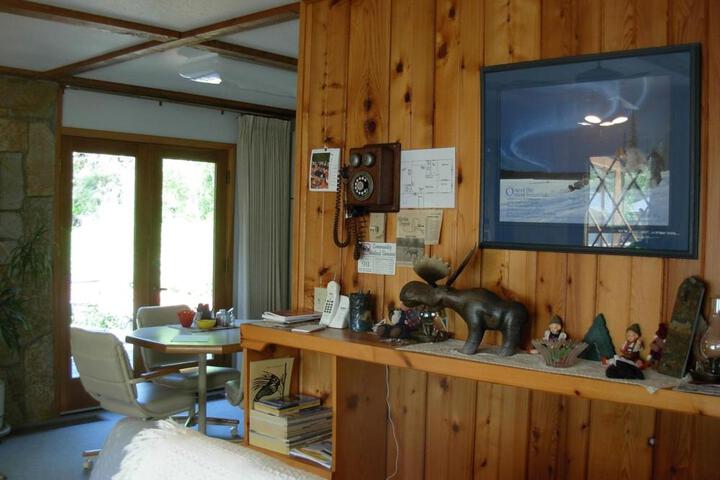 Alaska Chalet Bed & Breakfast