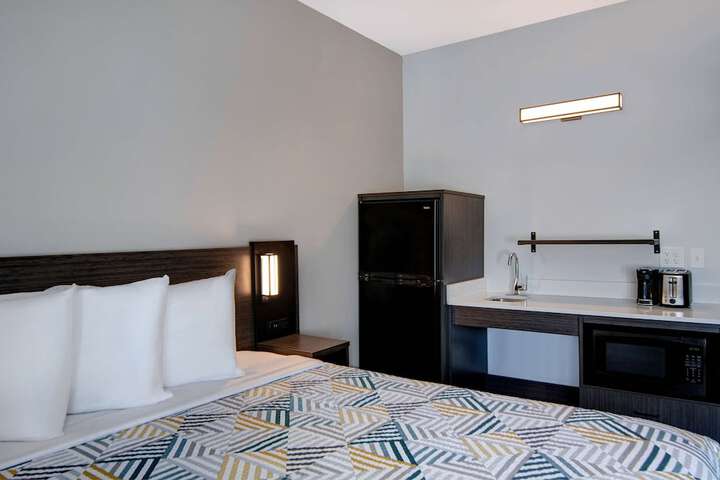 Room 29 of 37