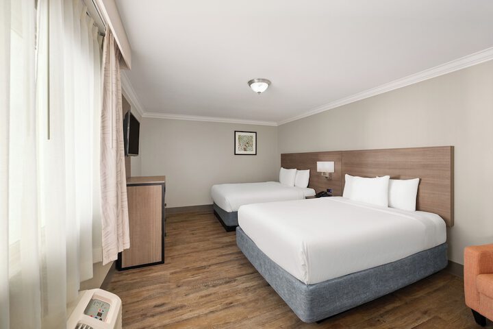 Room 18 of 30
