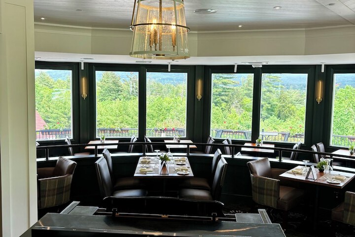 The White Mountain Hotel & Resort