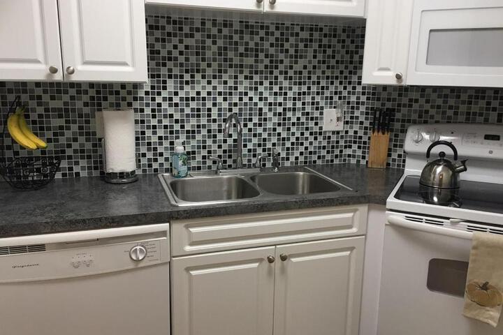 Wander Residence Condo near Fort DeSoto