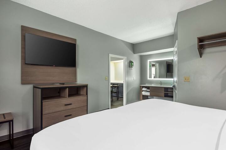 Room 45 of 54