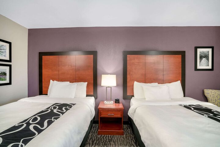 La Quinta Inn & Suites by Wyndham Knoxville North I-75