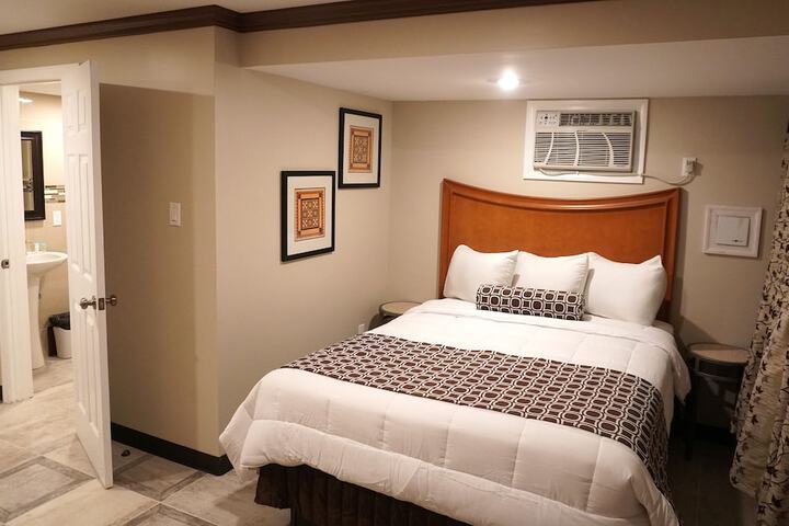 Room 21 of 90