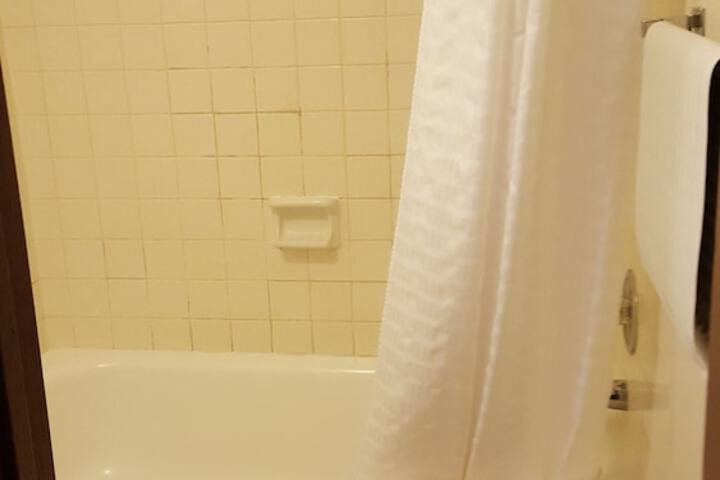 Room 25 of 51