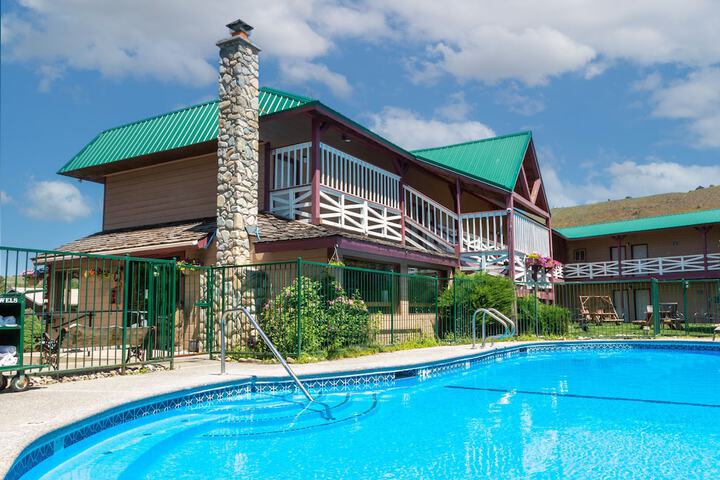 Pool 2 of 47