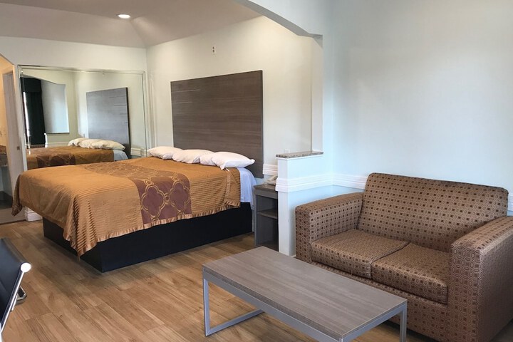 Room 20 of 26