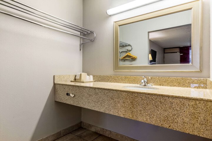 Econo Lodge Seymour