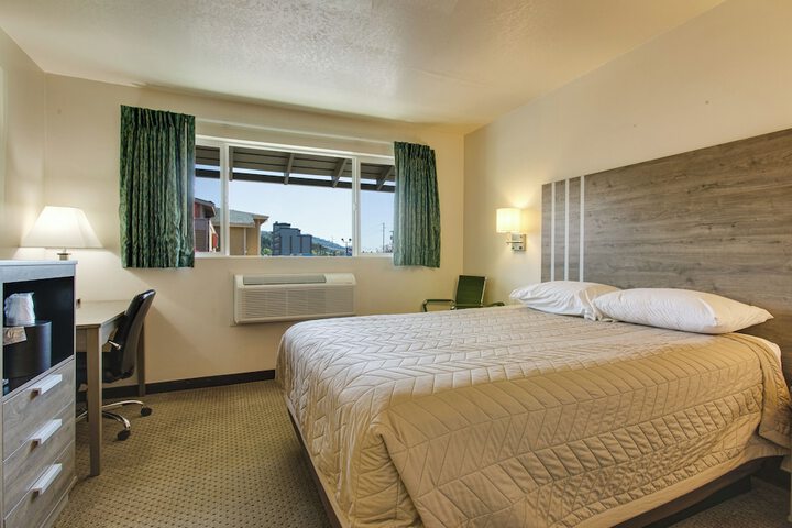 Room 15 of 33