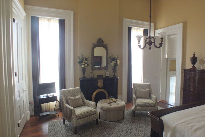 The Pepin Mansion Historic B & B