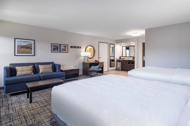 Hampton Inn & Suites Agoura Hills